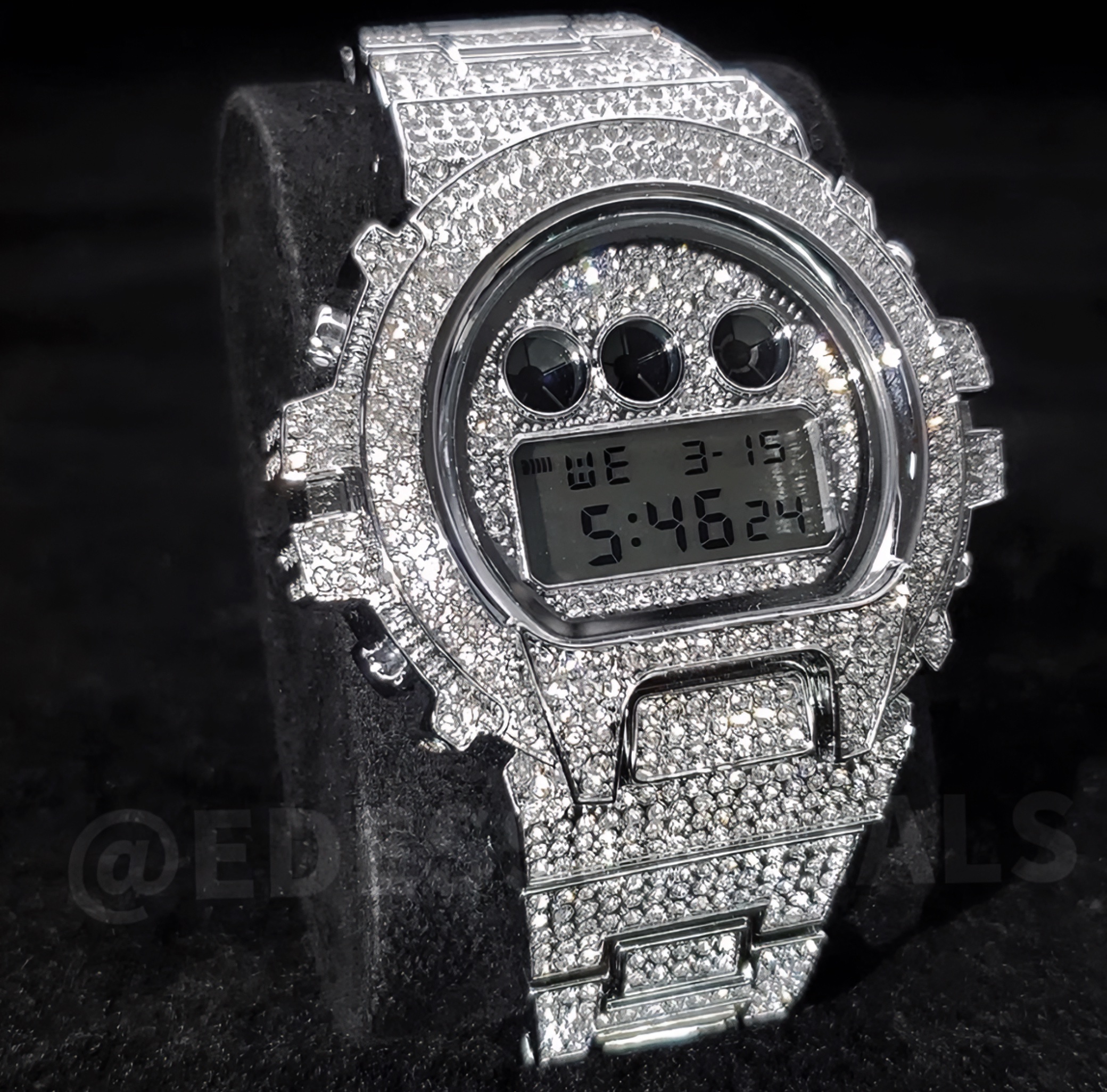 ICED OUT DIGITAL WATCH